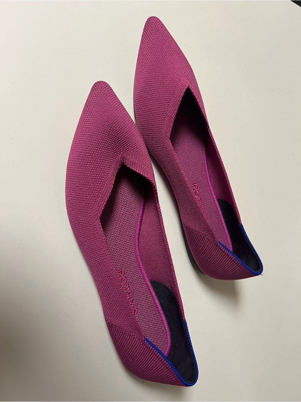 Woman’s Flats - Picture 3 of 5